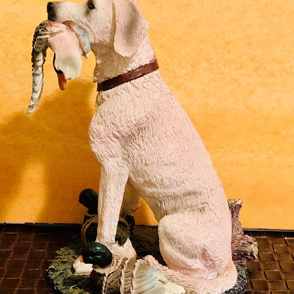🐶Collectible Labrador Figurine 🐶 - Picture 4 of 4